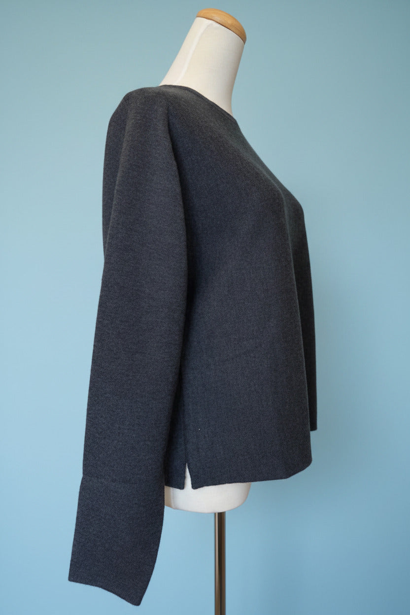 Crew neck merino wool sweater in Vulcano grey melange