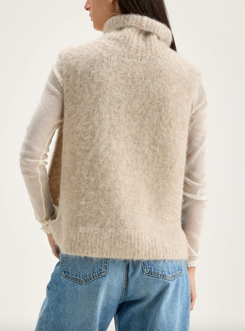 Daren vest popover oyster