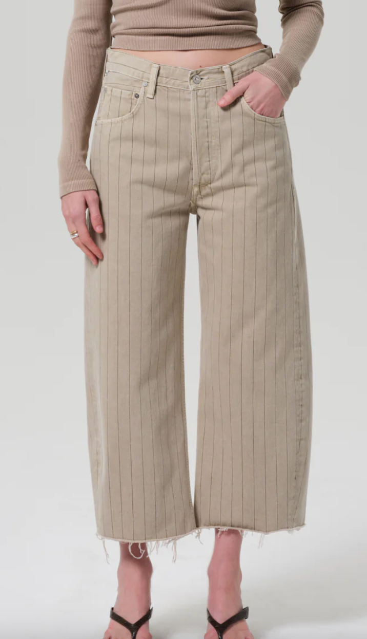 Ayla raw hem crop in natural stripe