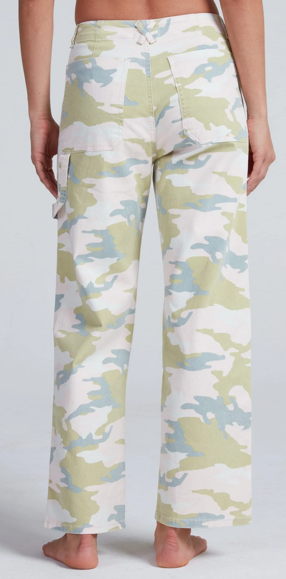 Carpenter Pink Camo