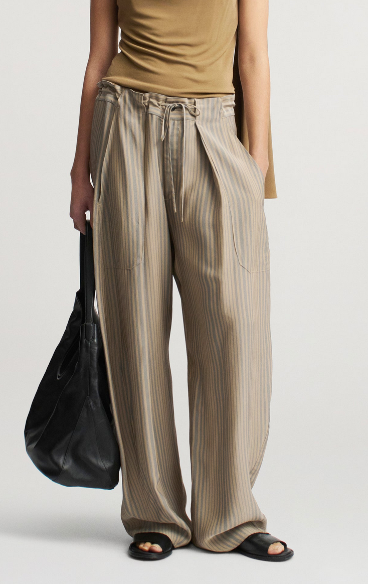 Clemence pant in fluid viscose tidal stripe
