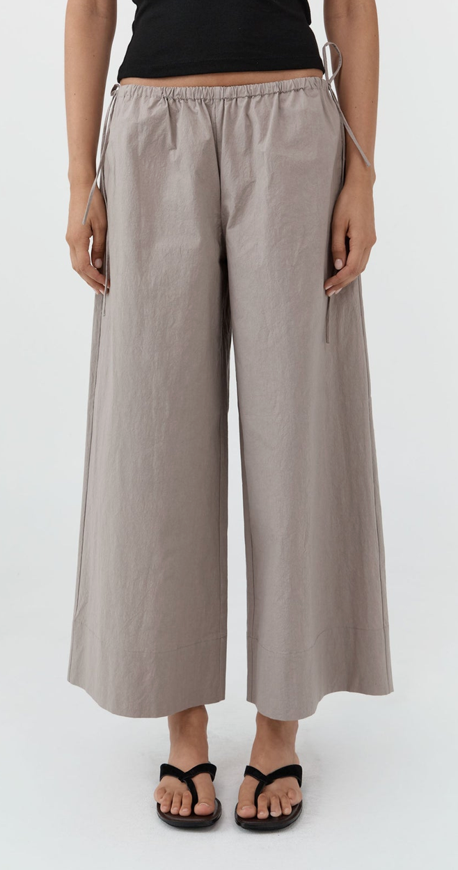 Technical Cotton Cropped Drawstring Pants Grey Stone