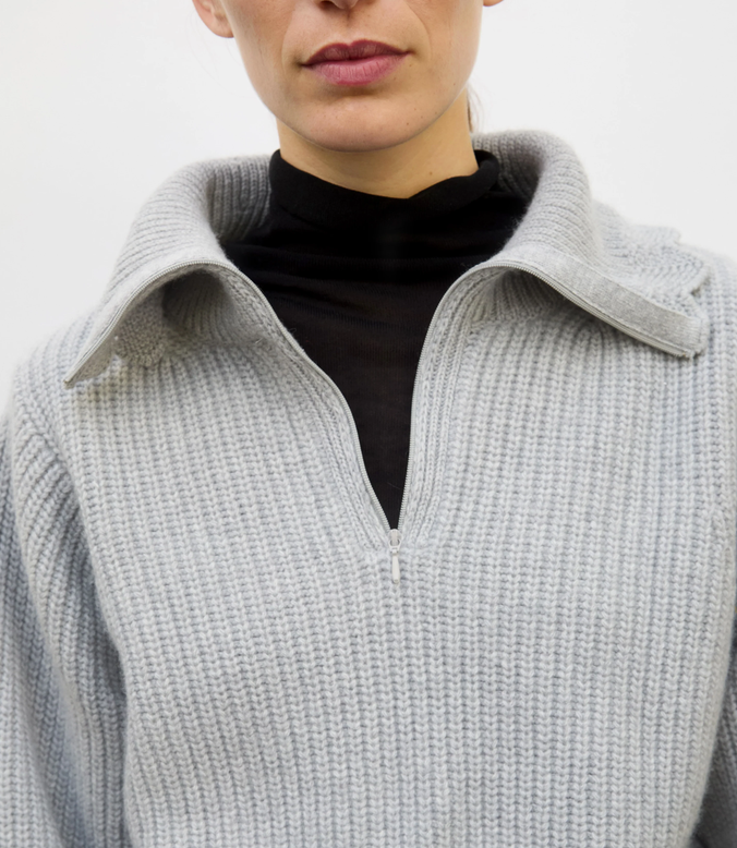 Fantin grey sweater with zip collar