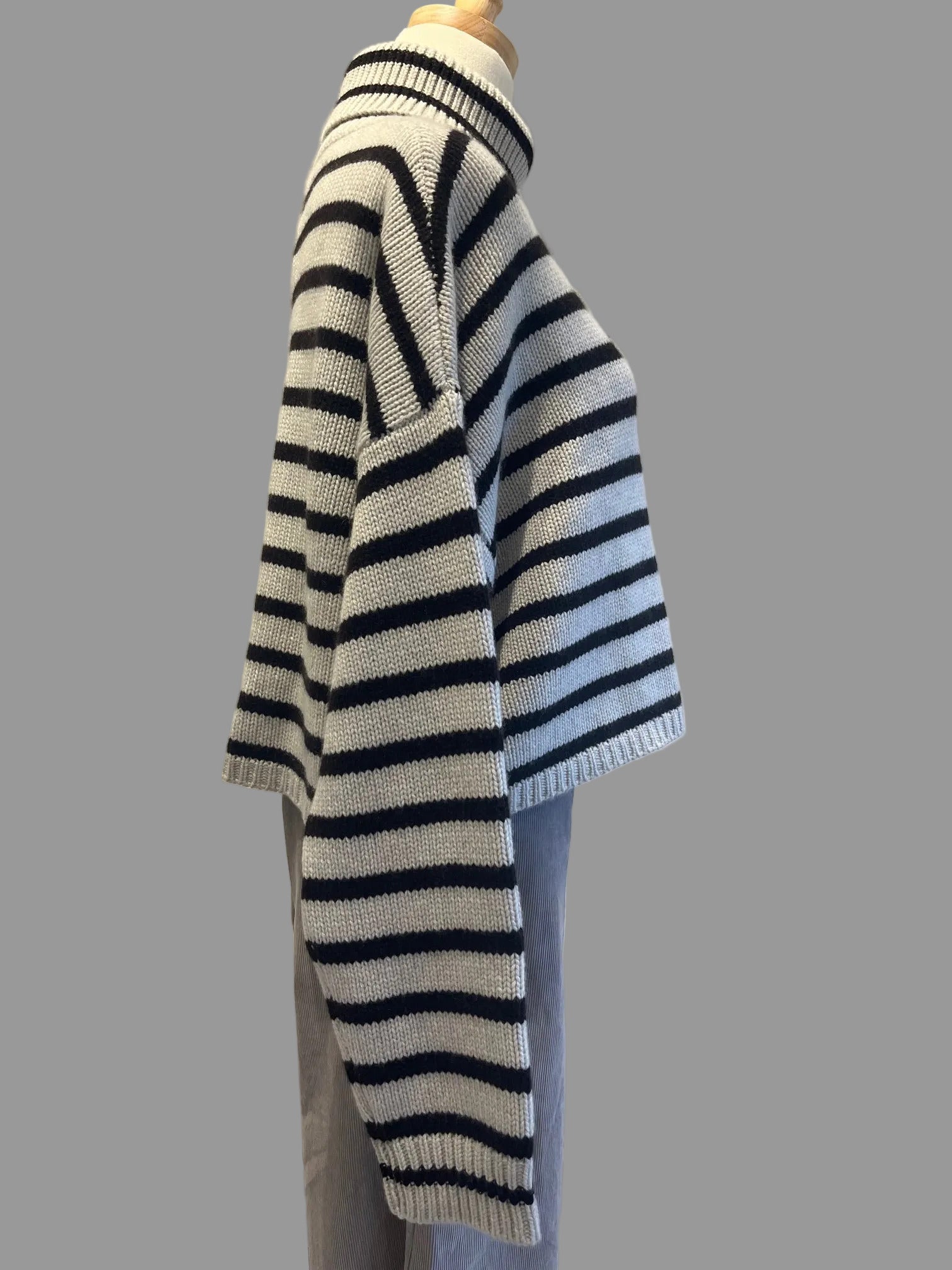 Zerlina stripes sweater oyster dark oak stripes