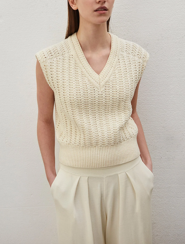 Volute knit vest in natural