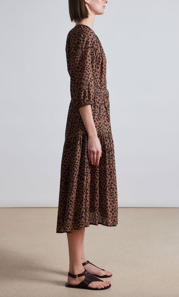 Mitte dress scattered geo