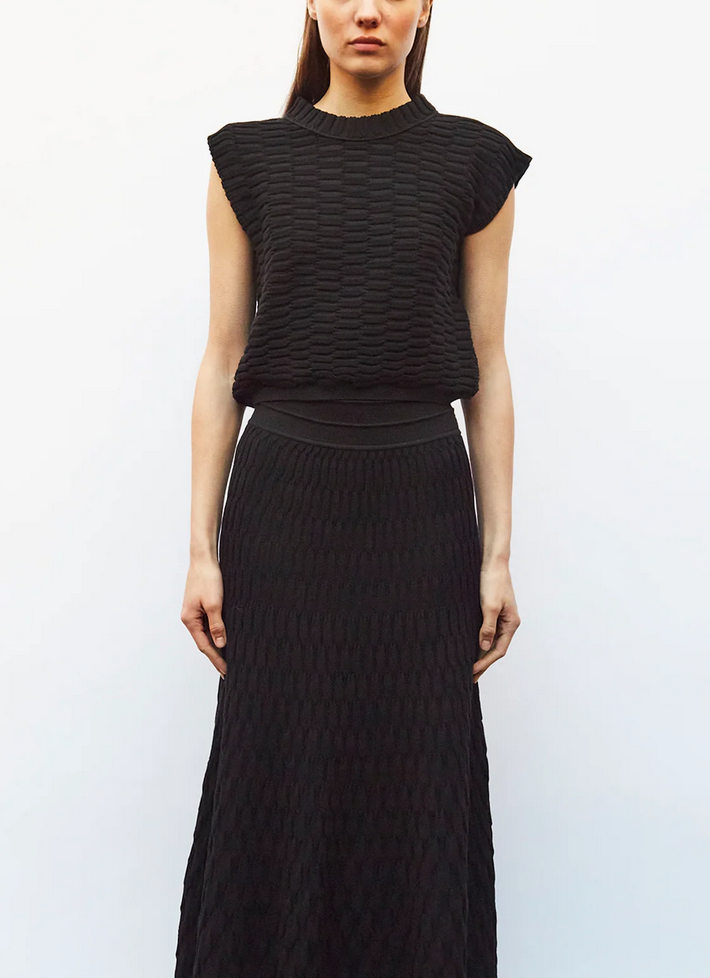 Toucan plain zellige knit top black noir