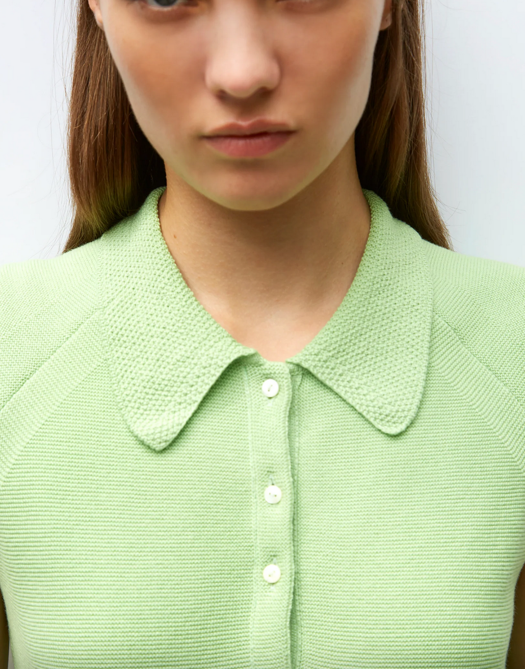 Air top with small moss stitch collar in pistachio