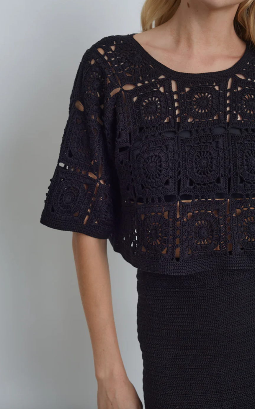arden crochet top in black