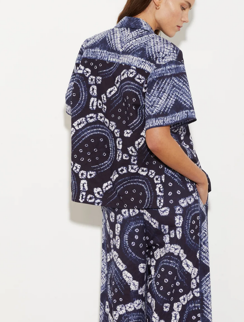 Vea shibori boy shirt indigo