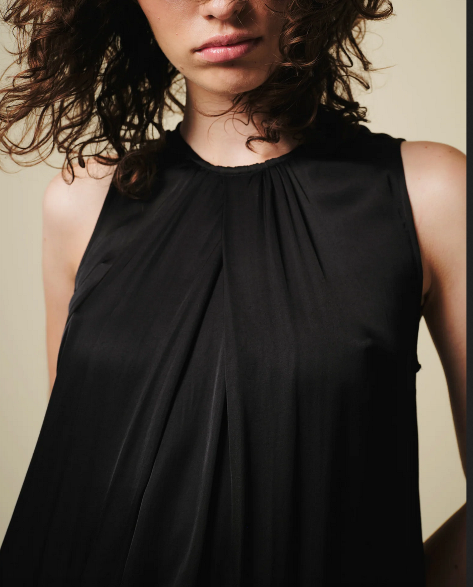sadie sleeveless blouse black