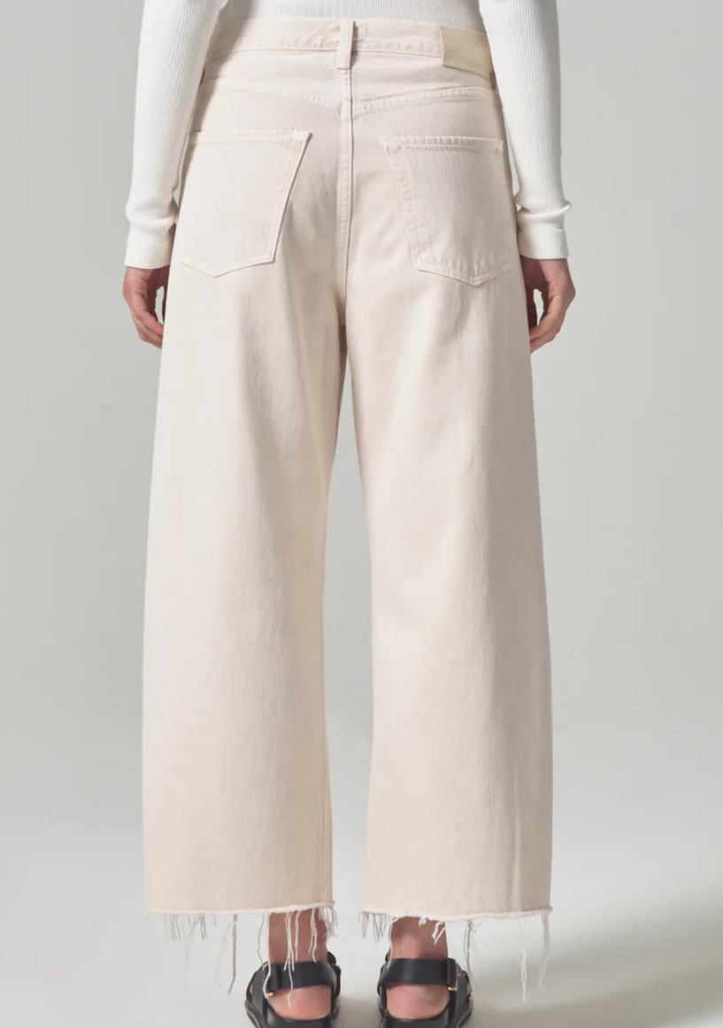 ayla raw hem crop in almondette