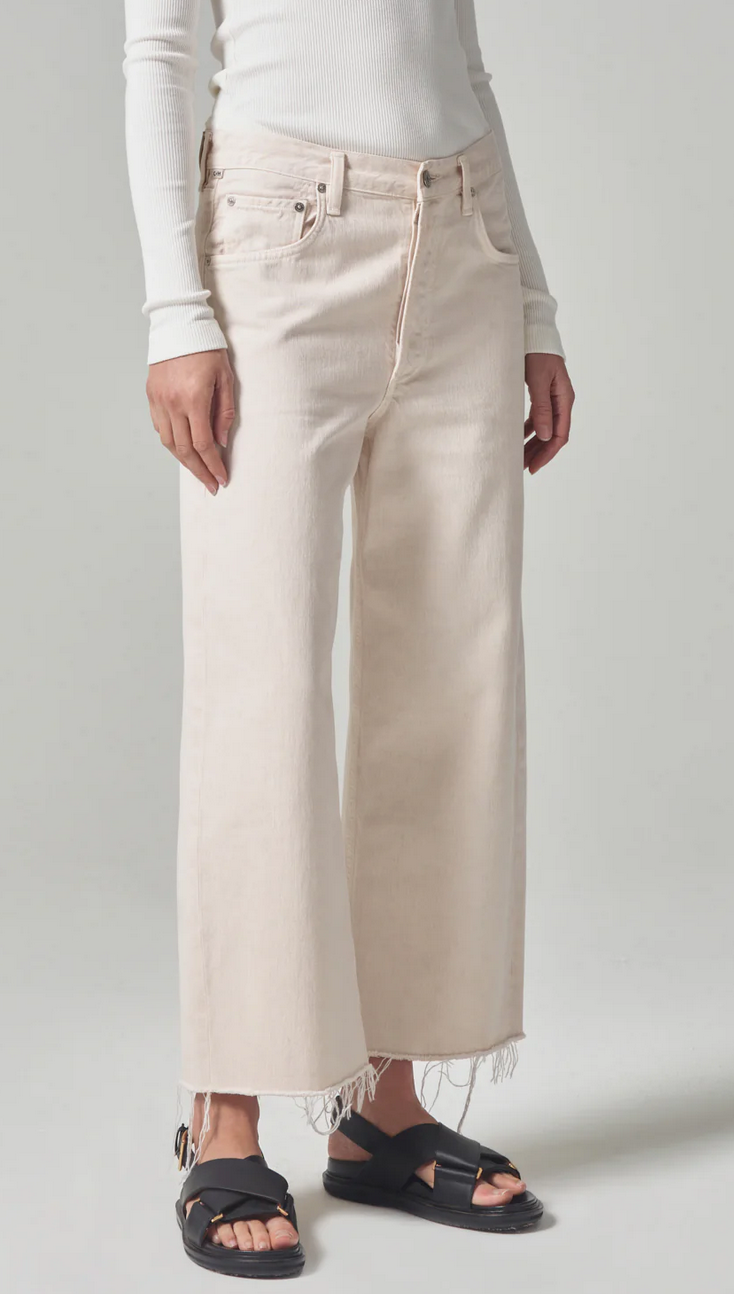 ayla raw hem crop in almondette