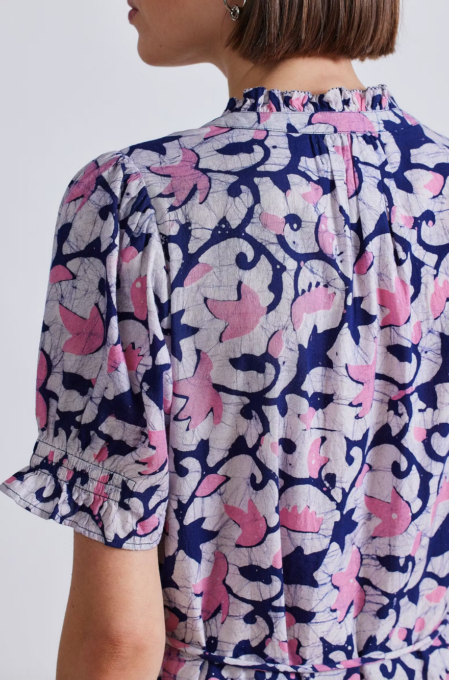 Las alturas mini dress la vid batik rosa