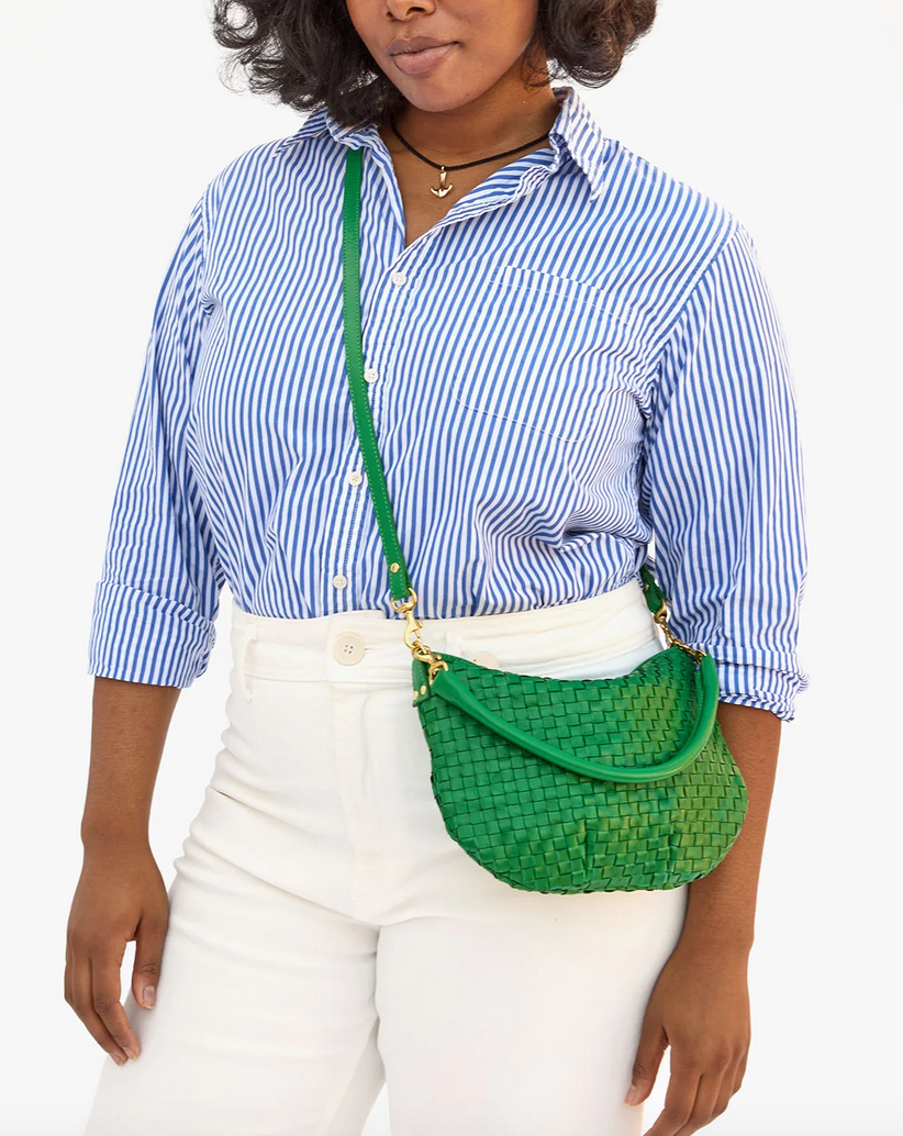 petite moyen messenger grass woven checker with baroque pearl shortie strap