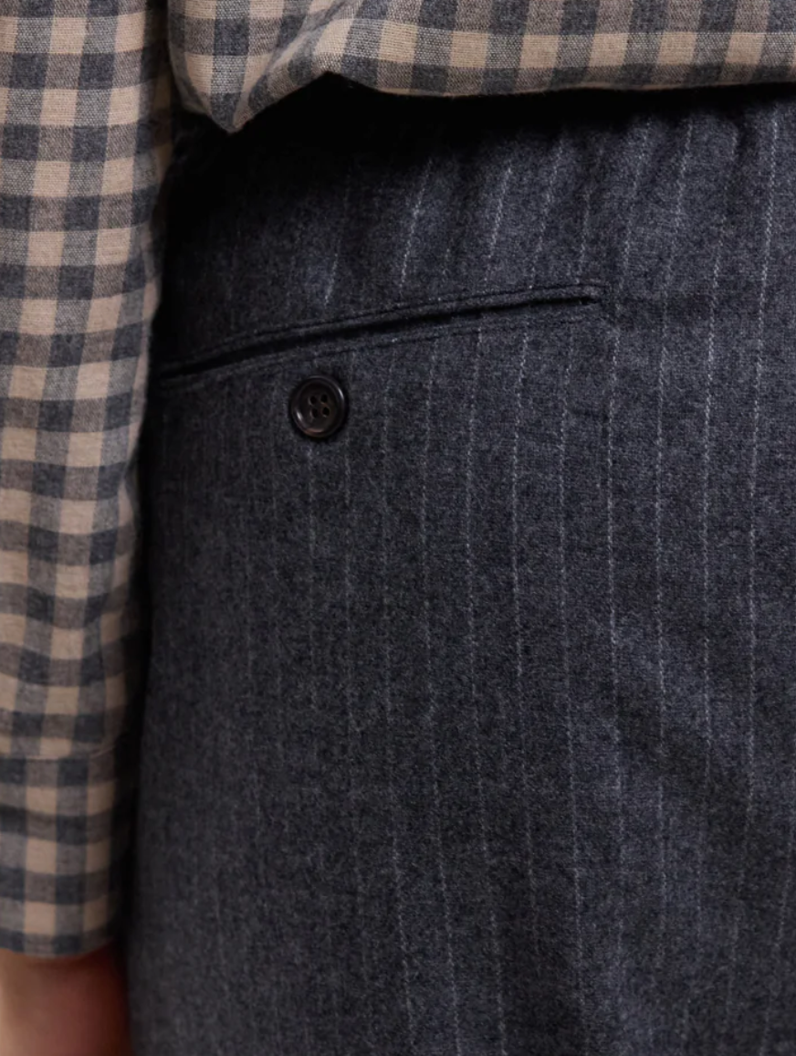 Peyo pants grey pin stripe
