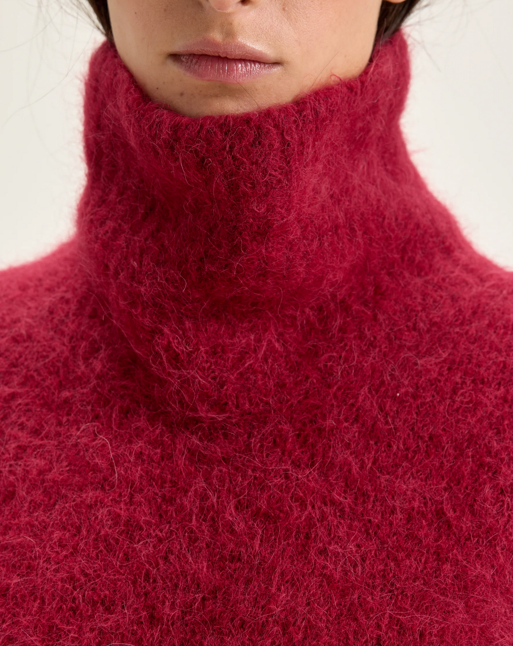 Daren vest popover red dahlia