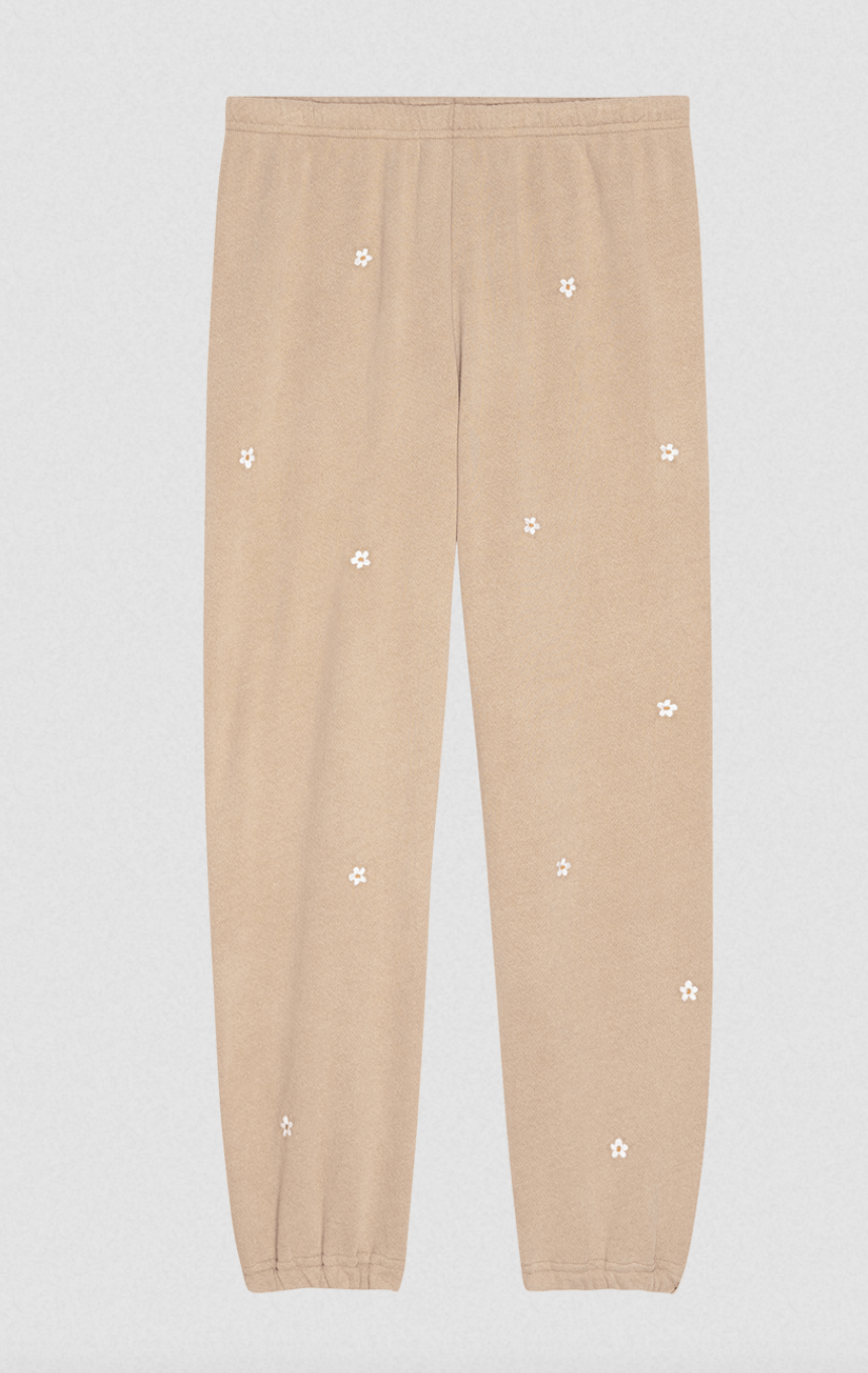 the stadium sweatpant khaki with daisy embroidery