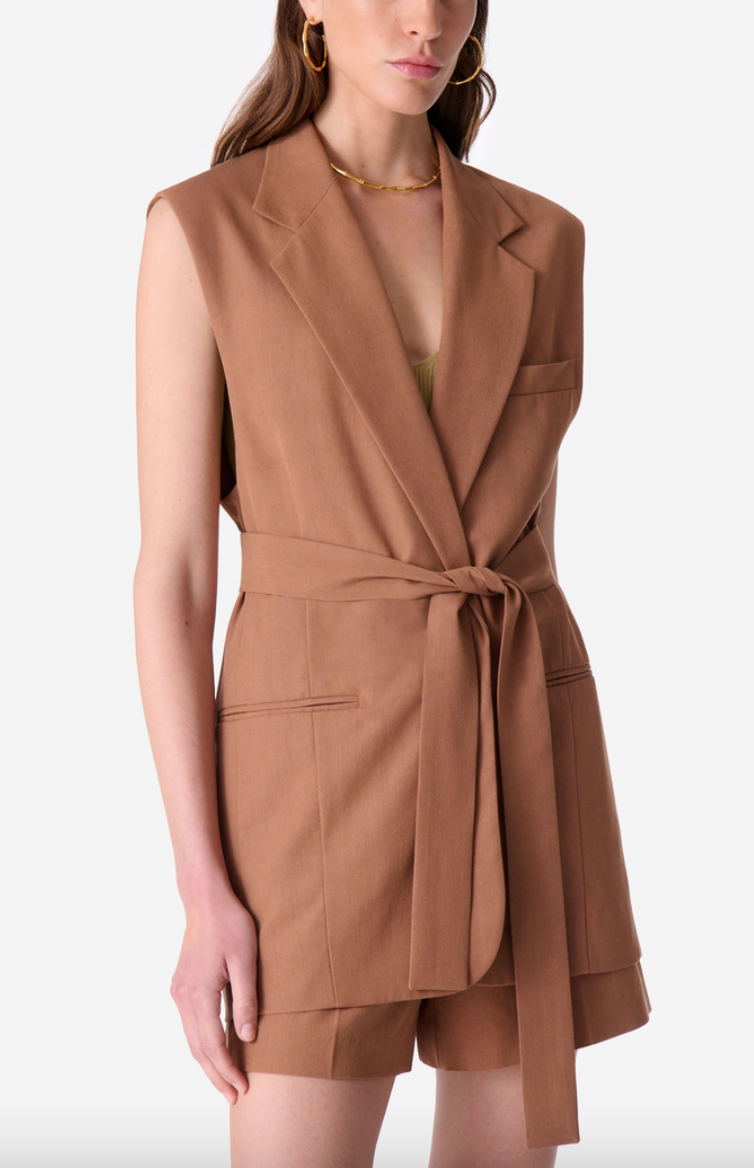 Christen sleeveless jacket caramel