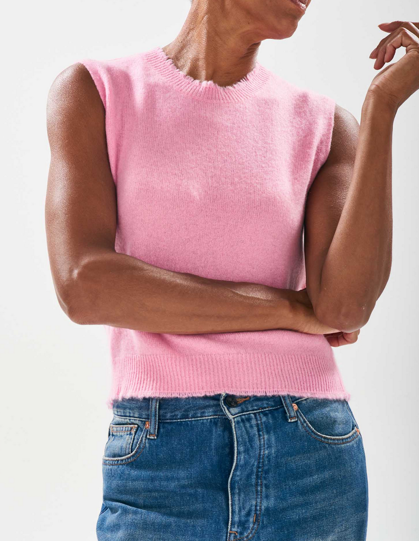 cashmere distressed tank in candy