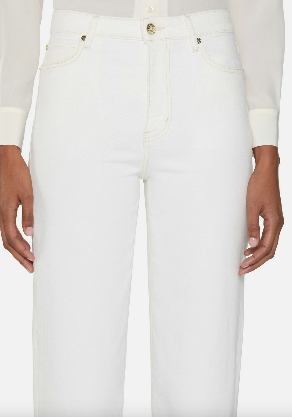 The wide in au natural clean