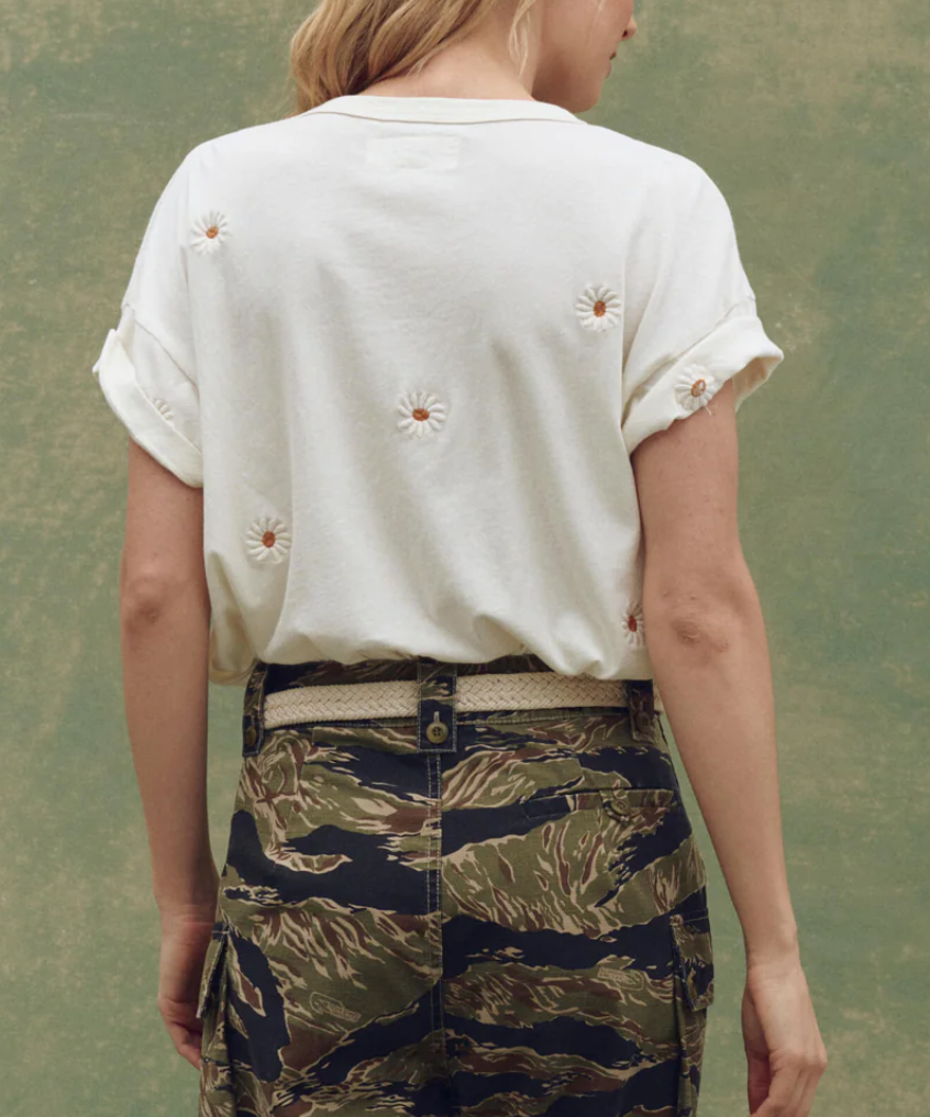 the boxy crew washed white with floating daisy embroidery