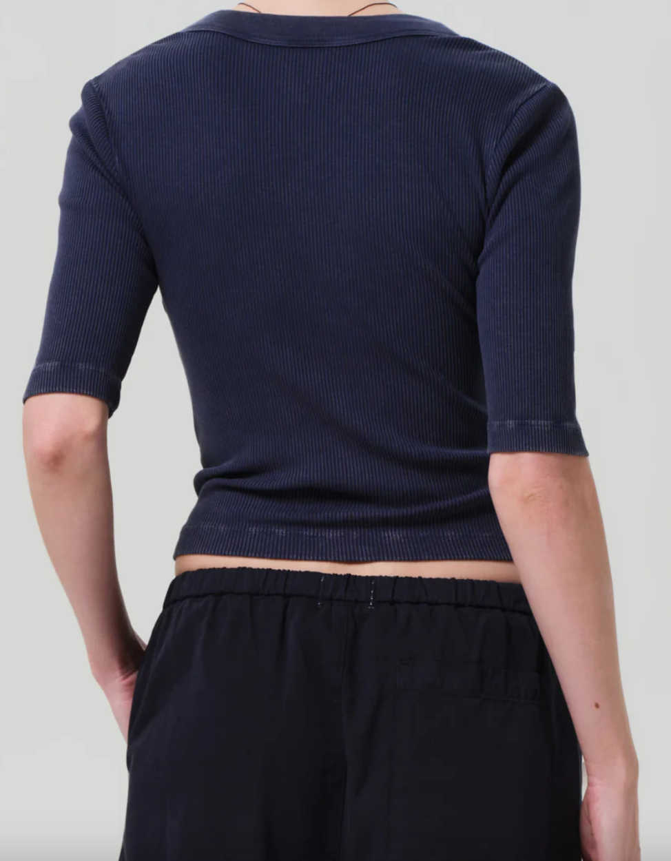 Nali short sleeve henley in mineral navy