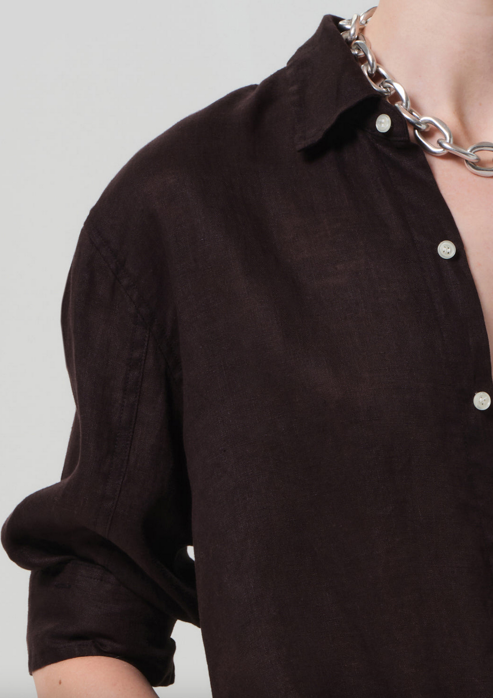 Kayla shrunken linen shirt in chocolate