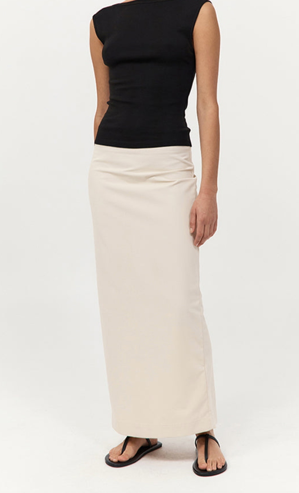 minimal column skirt putty