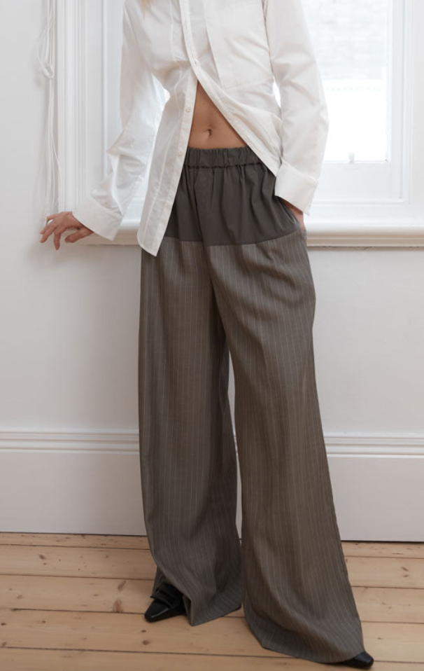 Relaxed slice pants khaki