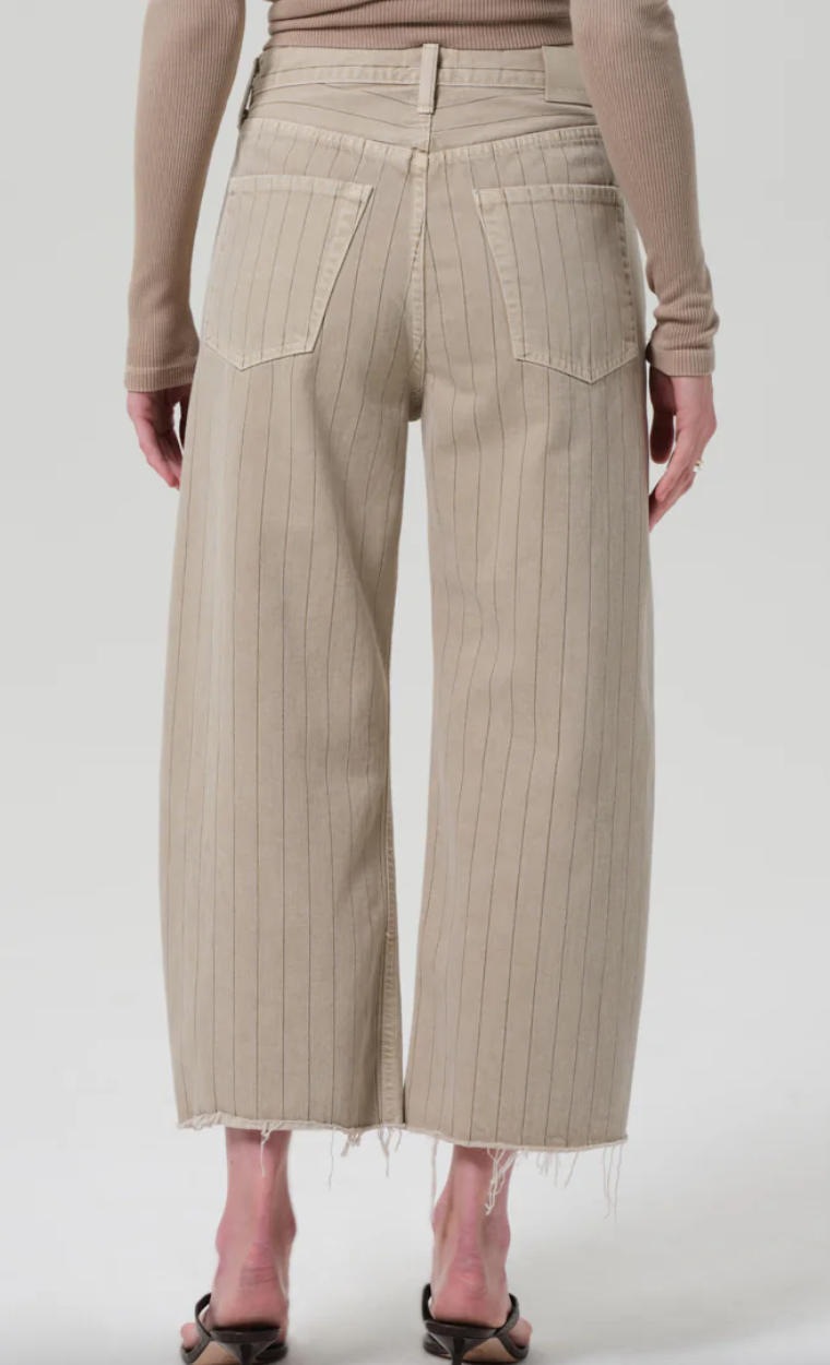 Ayla raw hem crop in natural stripe