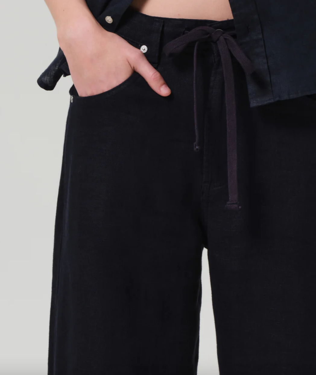Brynn drawsteing linen trouser in true navy