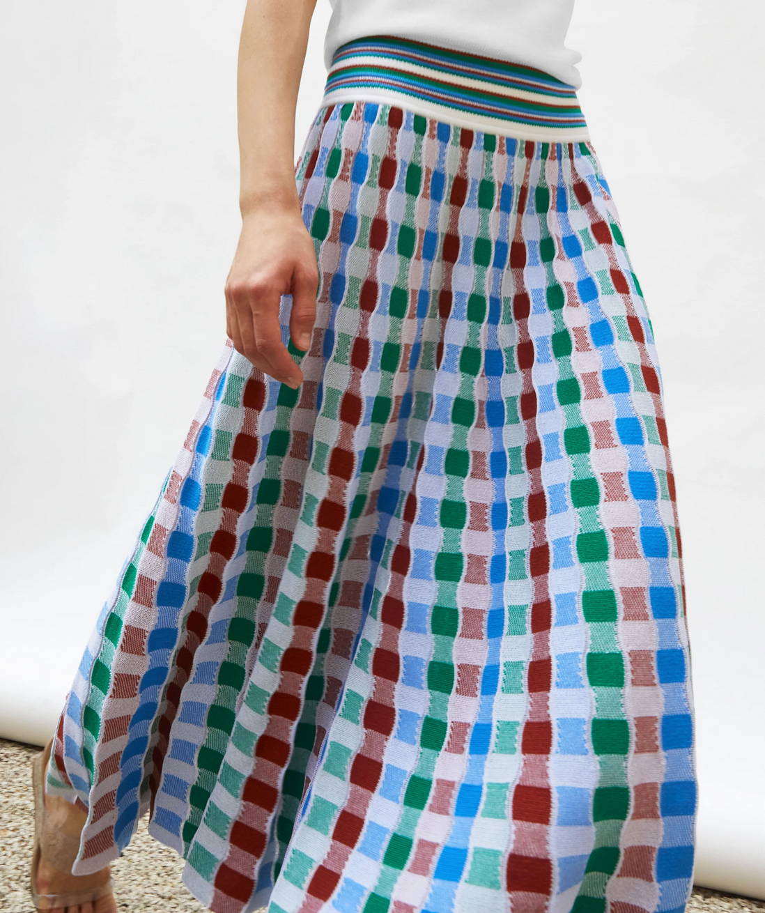 delicate skirt in a wavy knit natural multi