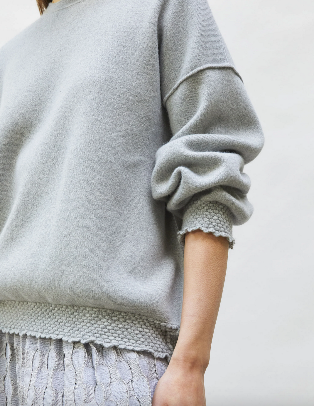 Dump loose sweatshirt with smocked edges gris souris mouse grey