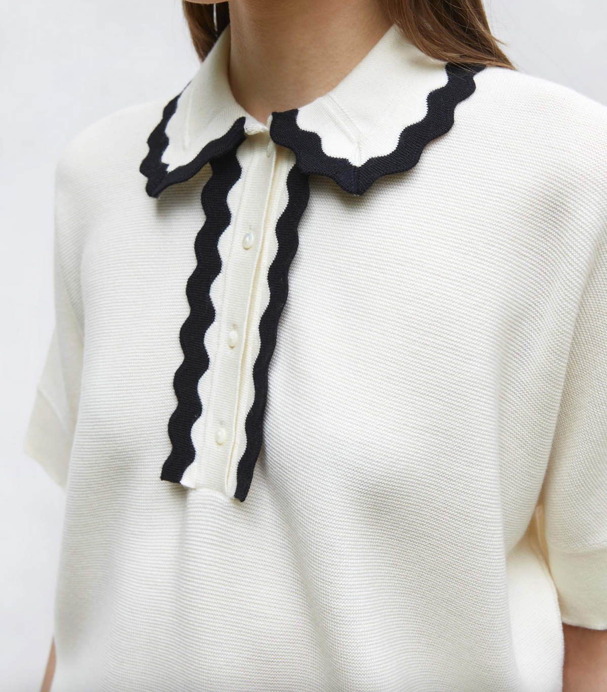 Duc wide knit top rick-rack edged collar natural deep black