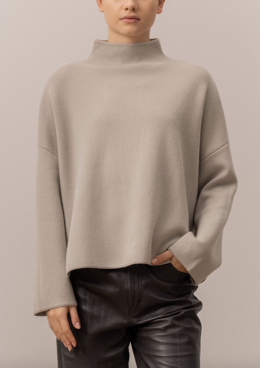 Mockneck sweater moonlight