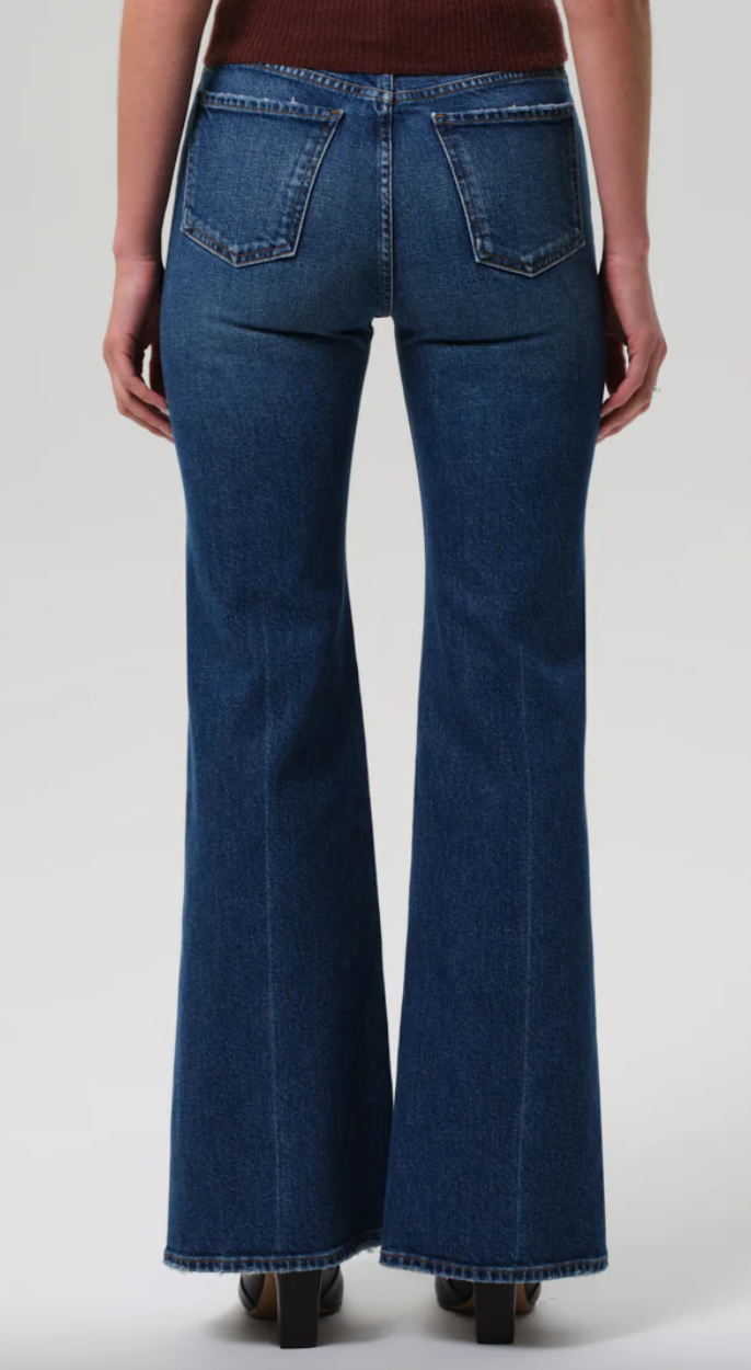 Kimberly 70's flare in cruise