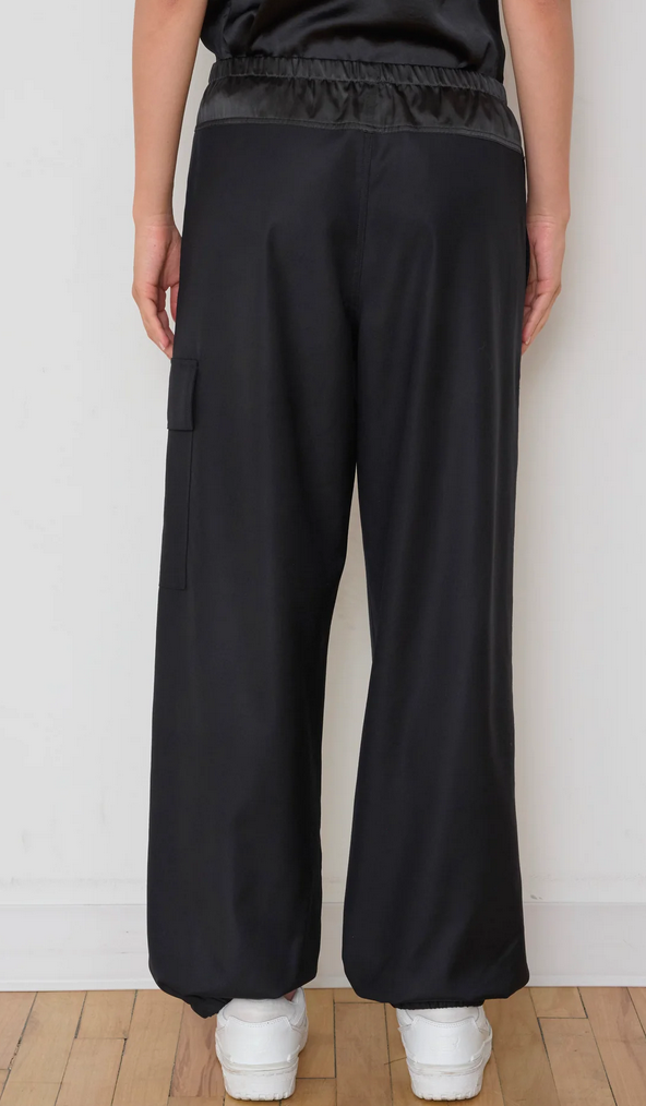 the bootleg cargo black