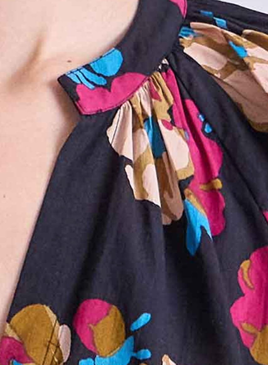 messina top floating floral