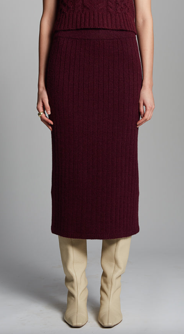 pia skirt merlot