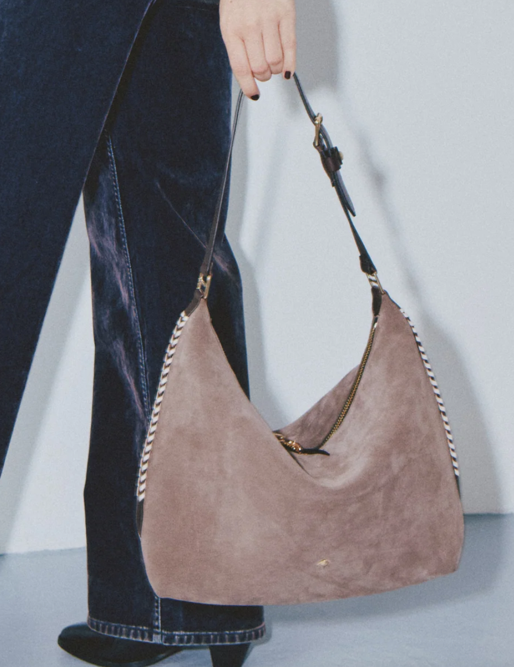 le fred arya velours chocolate almond