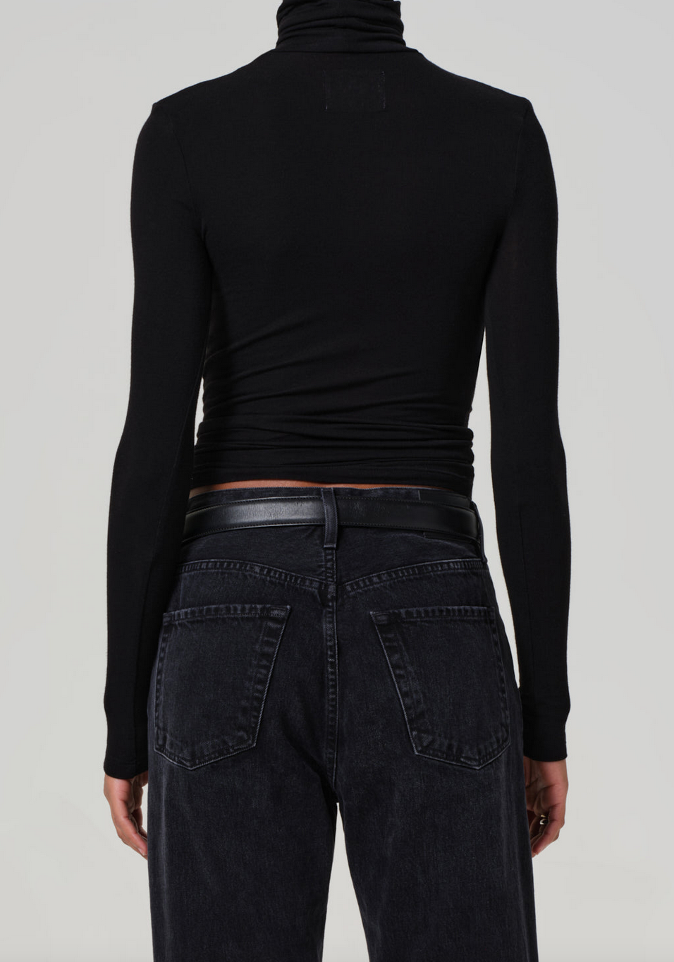 caradebe turtleneck black