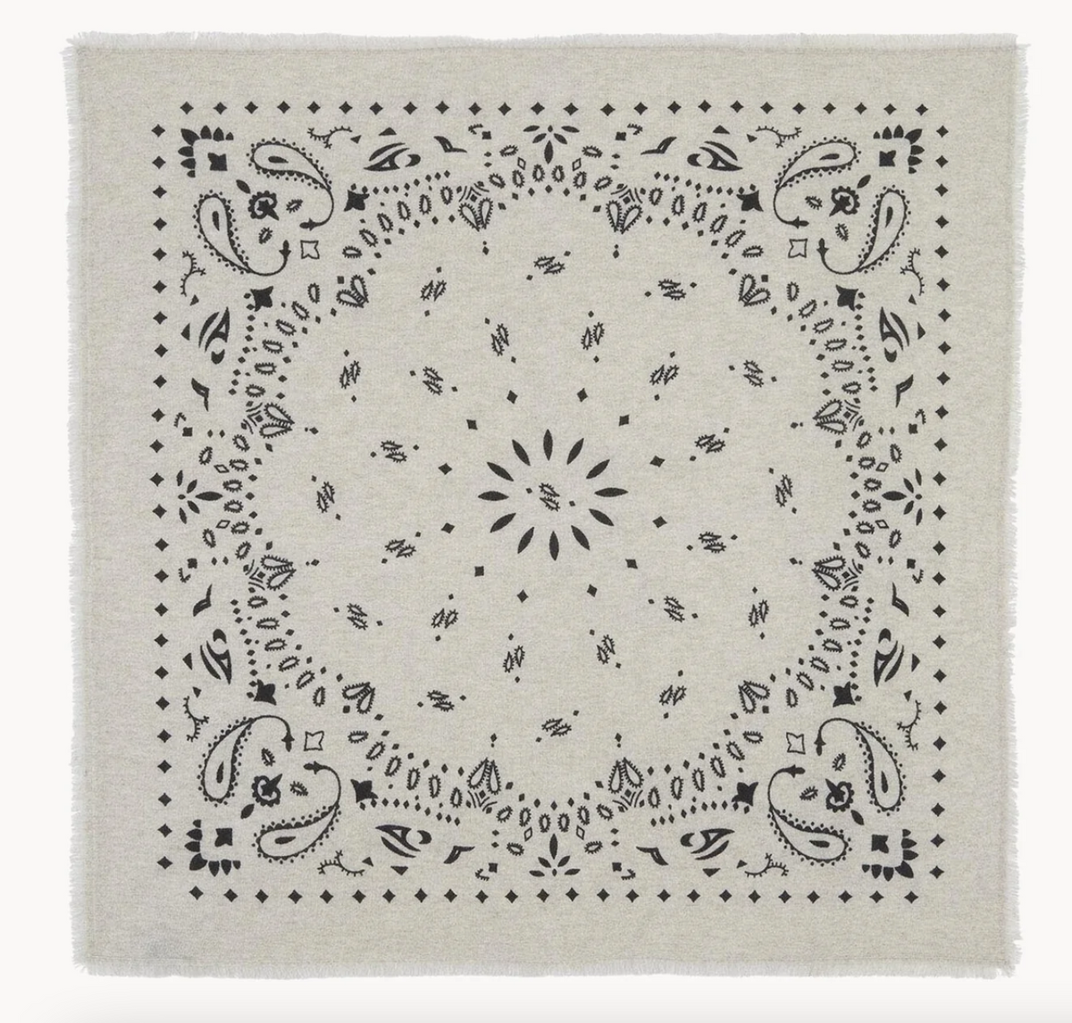 large bandana hachiko oats white