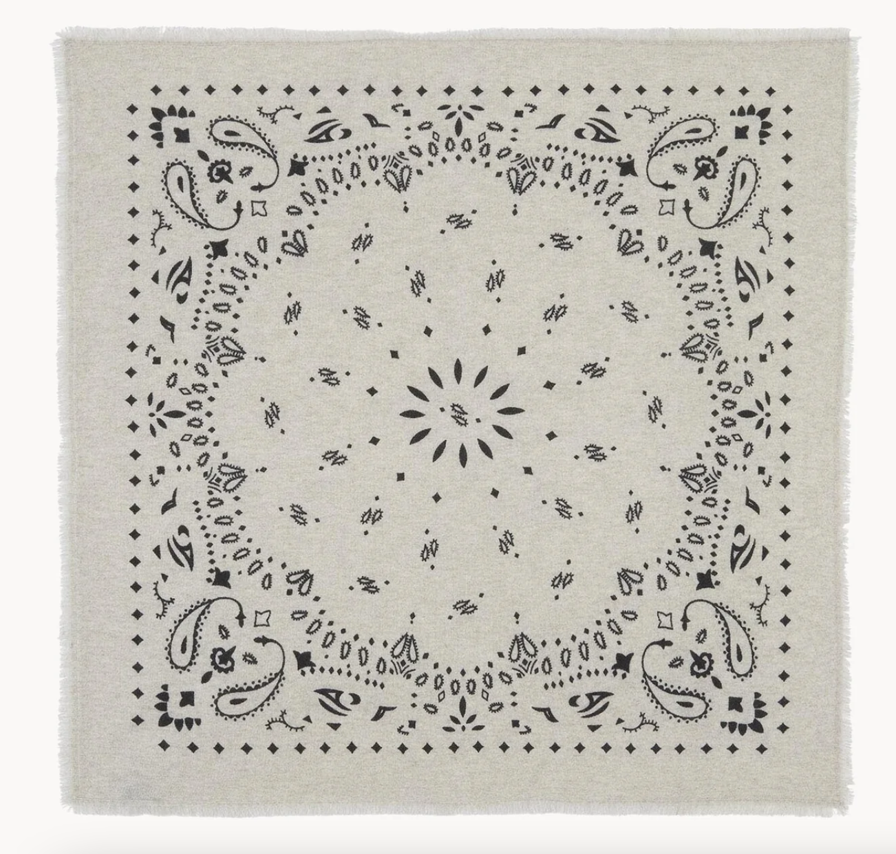 large bandana hachiko oats white