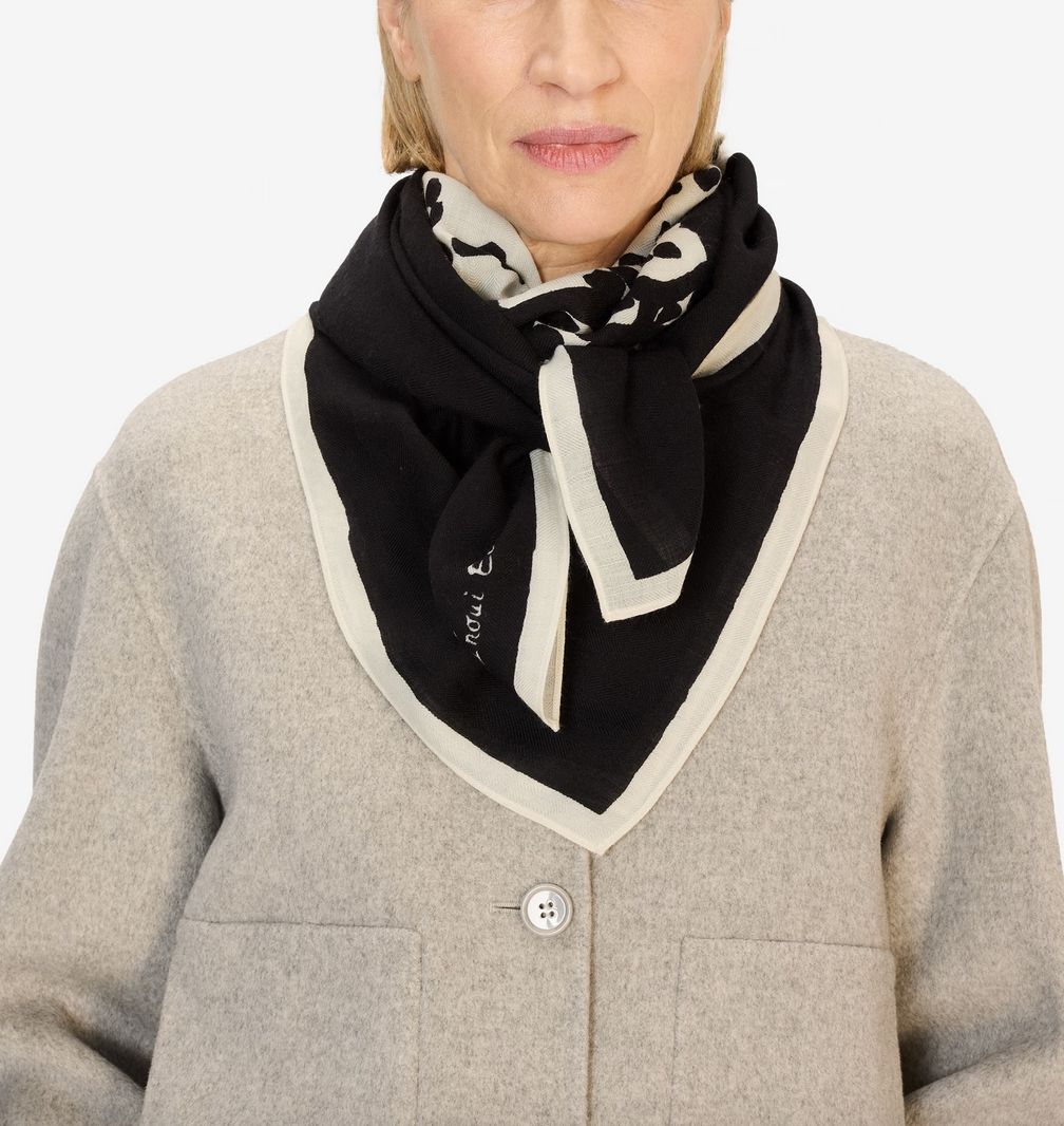 square scarf 100 feline black