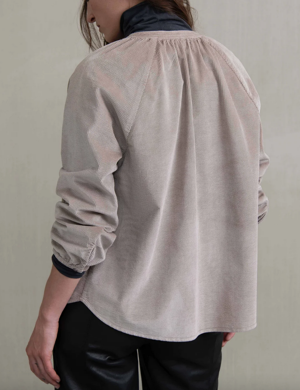 crystal blouse calcite