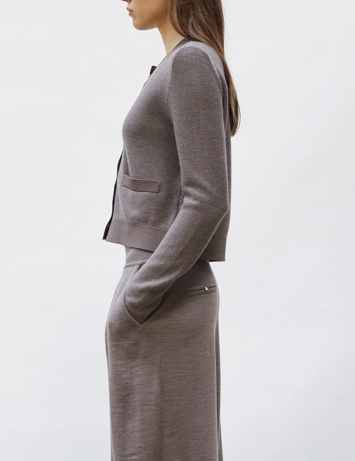 Dream garter stitch cardigan chestnut