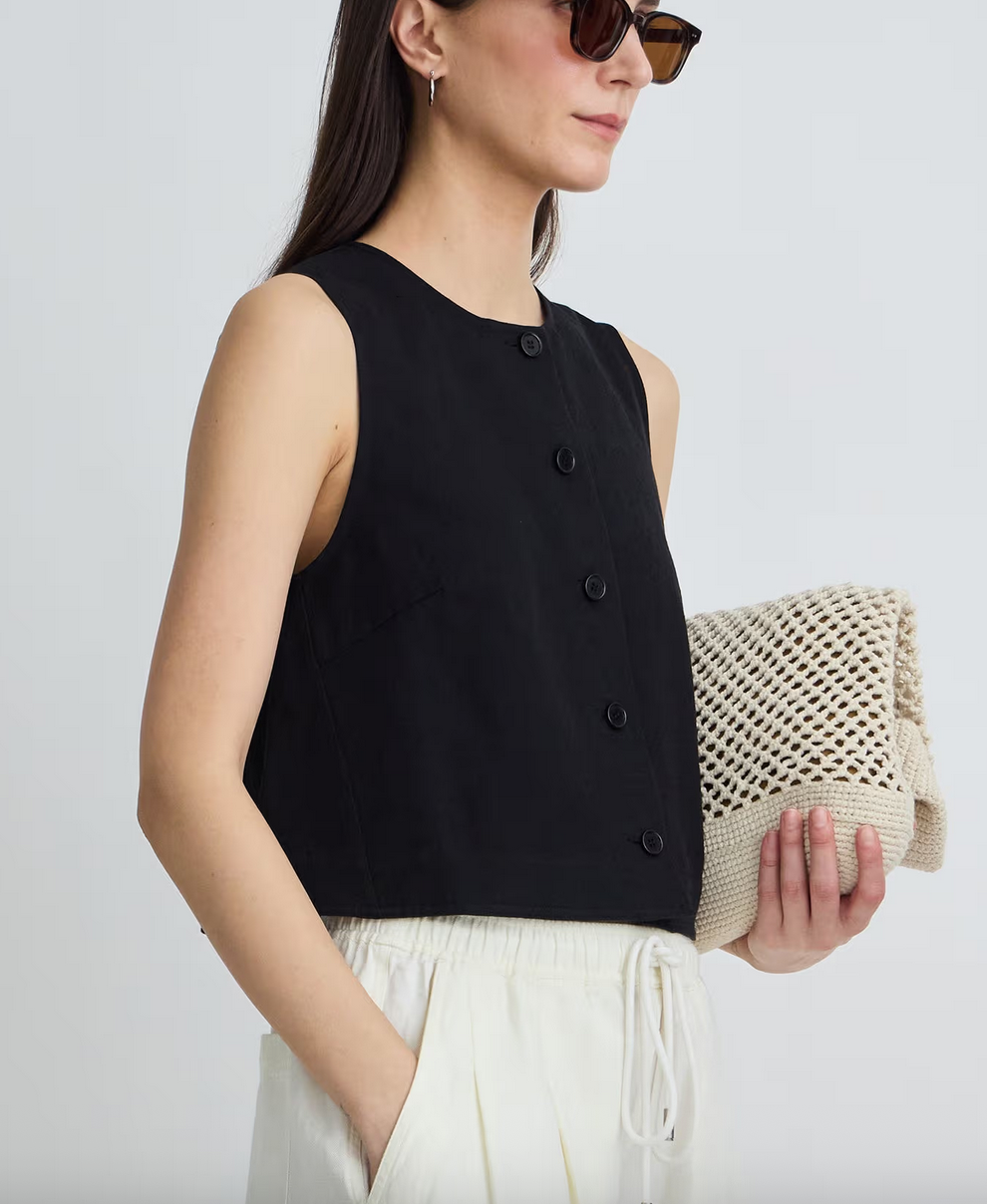 godet tank black
