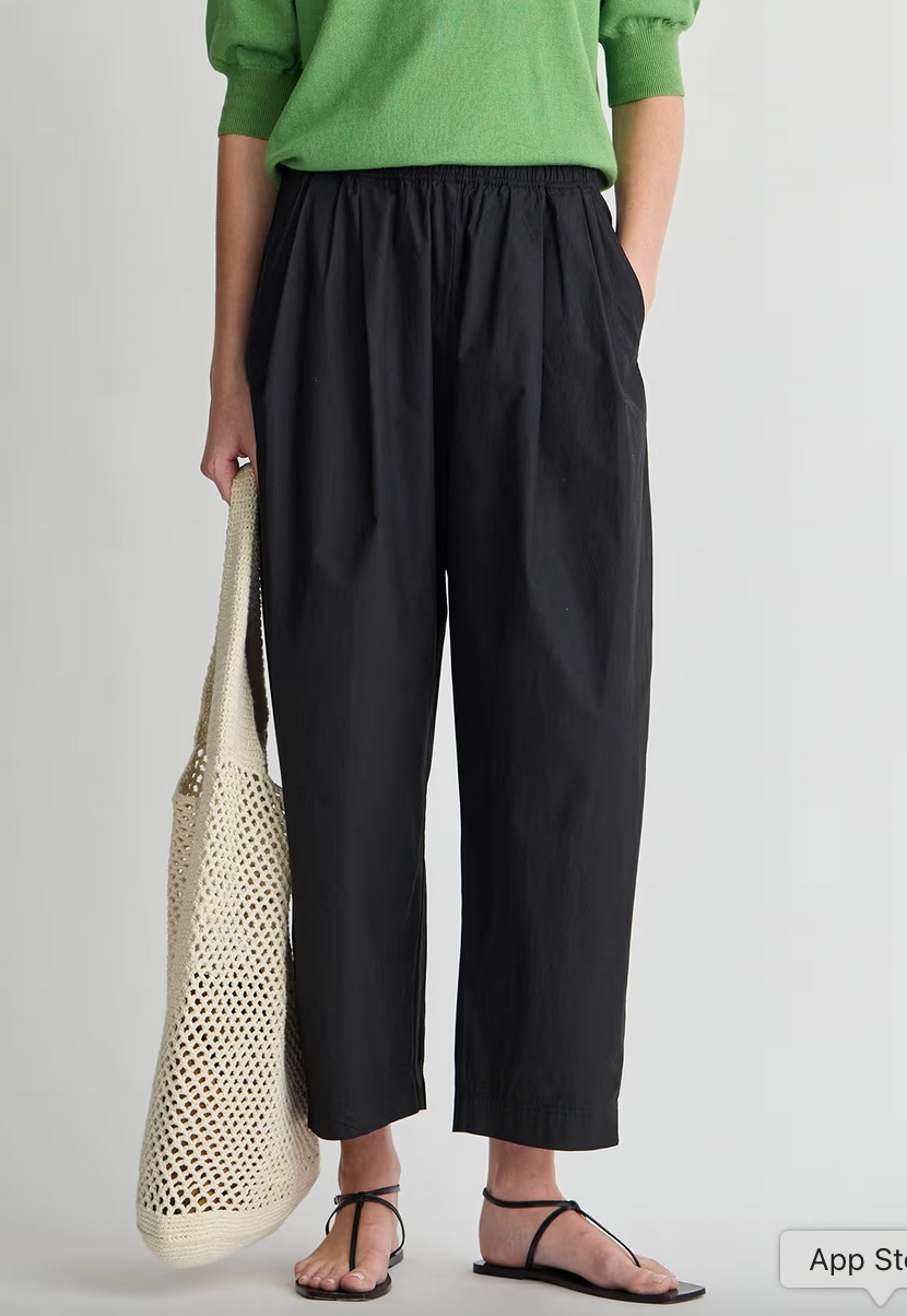 spa pleat pant black