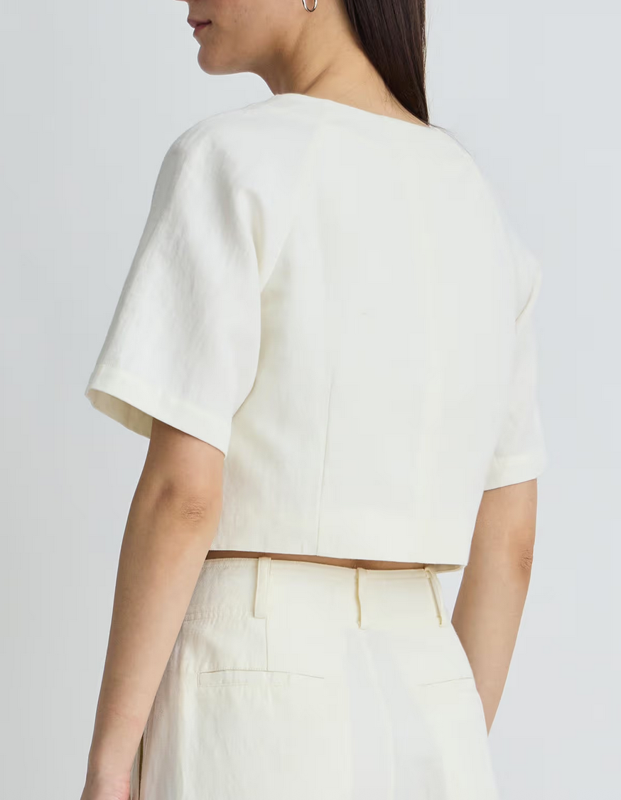 lia crop cream
